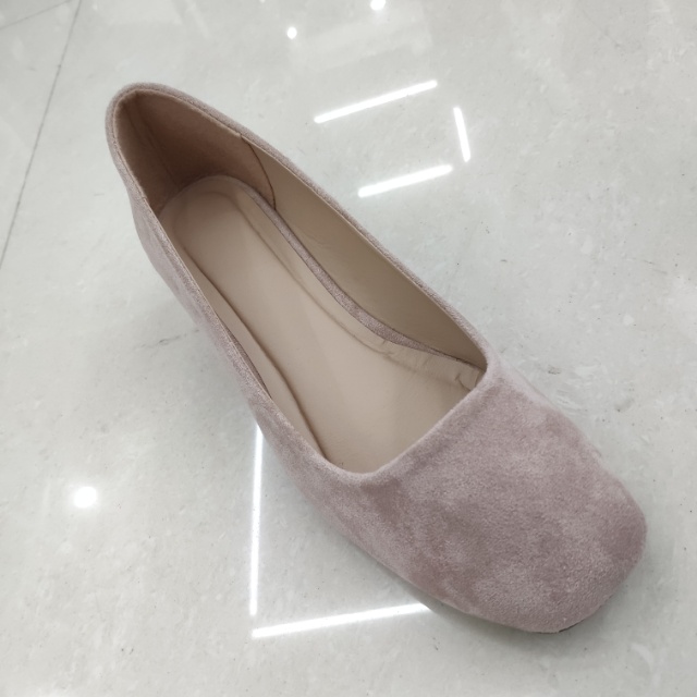 Spring and summer new square-toed, chunky single-heel women's versatile pink high-heeled shoes with a shallow opening, popular mid-heel women's shoes