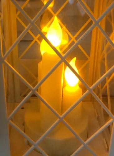 Factory direct sales of genuine plastic glass round head inclined grid three-pole hand-held lamp details Picture