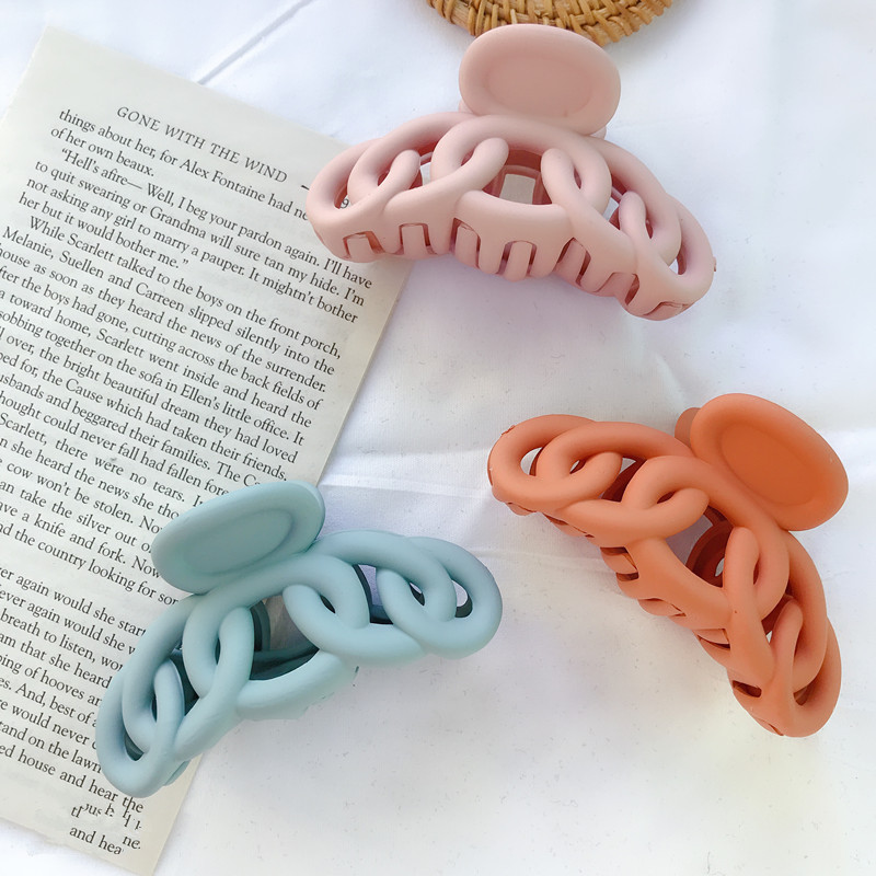 Practical, sweet, matte, and colorful twisted hair clips for makeup, bathing, hair, and hair clips, versatile large clips, Korean hair accessories for women Specification image