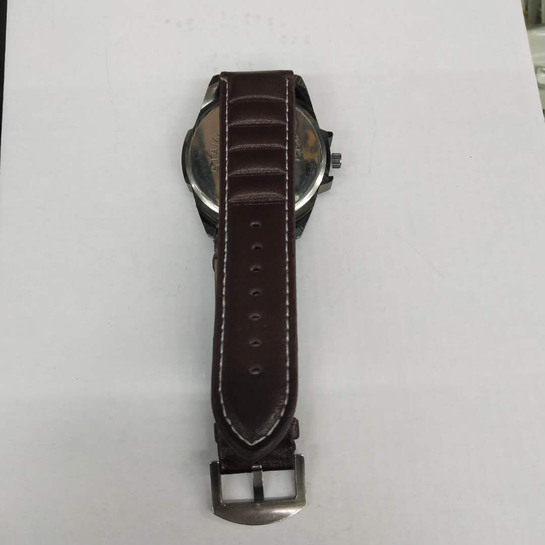 Trendy and fashionable men's silicone casual and fashionable sports watch quartz watch Specification image