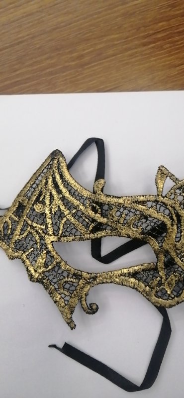Gold Lace Embroidery Design Inspiration