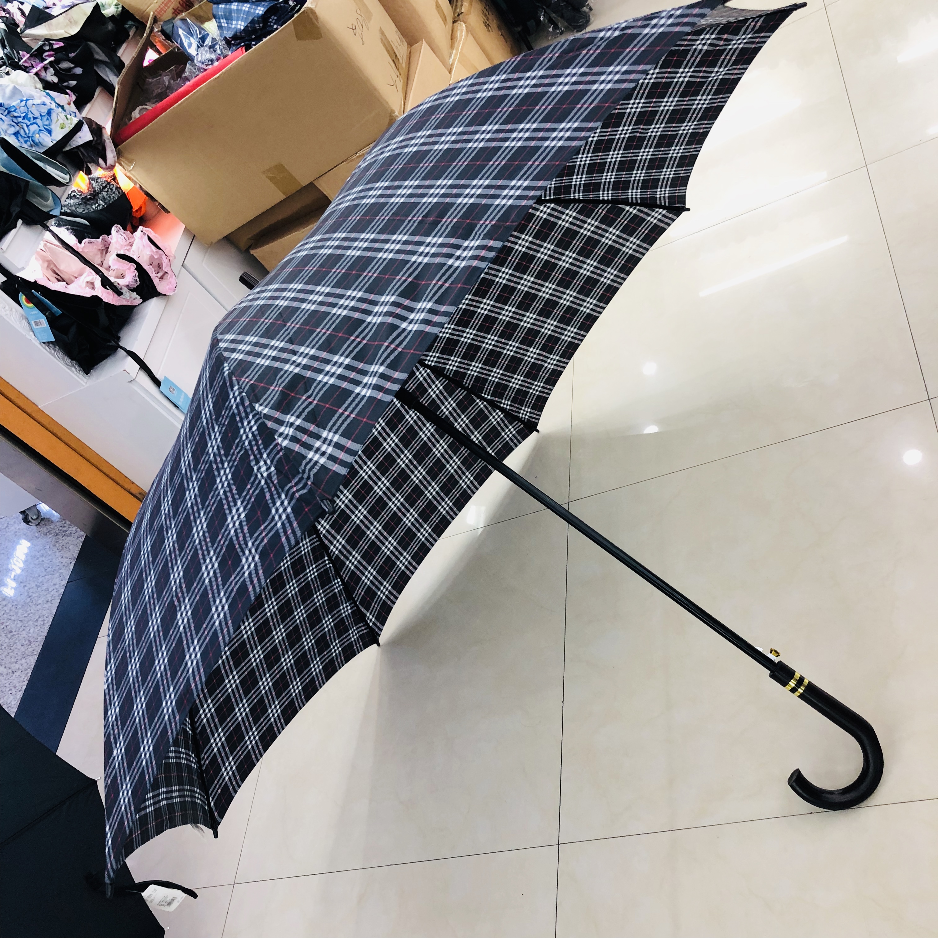 Yiwu Good Goods Business Umbrella Increase Wind Resistance Umbrella Pure Color Long Handle Straight Rod Manual Golf Umbrella
