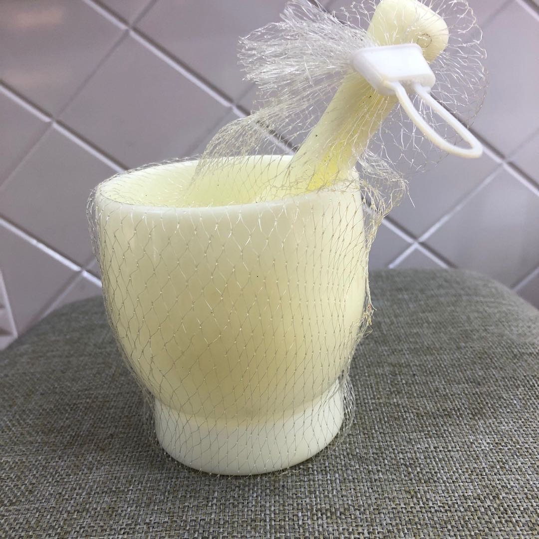 Garlic paste, a kitchen garlic paste pressing tool, a household garlic paste mashing machine, a ceramic mortar, a garlic seed grinding and crushing machine, a medicine mashing jar, a garlic jar, a cup creation