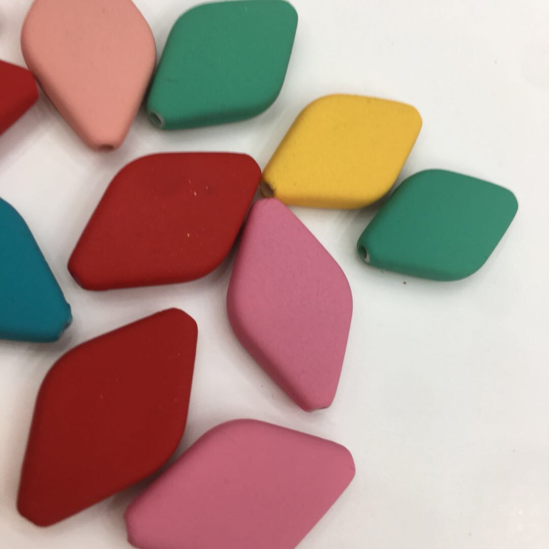 厂家直销亚克力橡皮效果多色菱形配件细节图