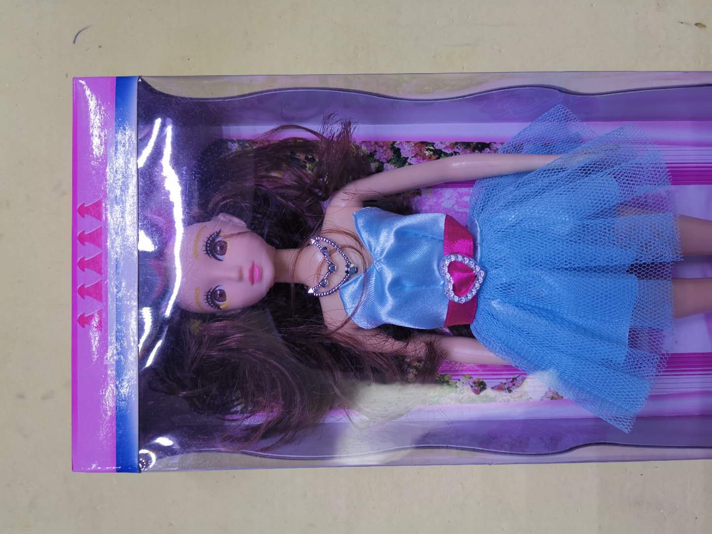 仿真洋娃娃芭比公主女孩娃娃玩具大礼盒蓝衣服产品图