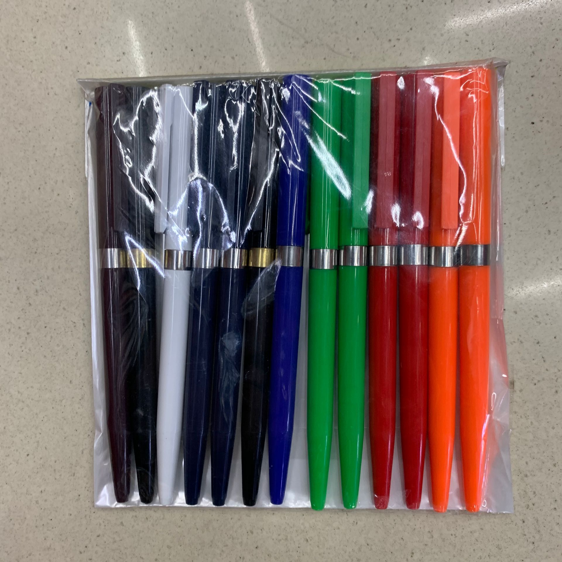 旋转圆珠笔彩色塑料壳广告子弹头圆珠笔学生写字笔办公文具