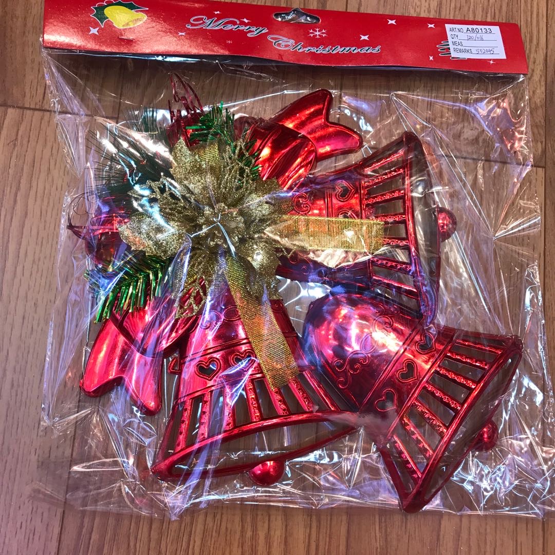 Christmas bell pendants, Christmas decorations, scene arrangements, shopping mall store pendants, Christmas tree bells details Picture