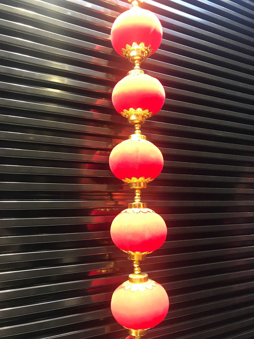 Five Head Flannelette All Red Lantern String Specification drawing