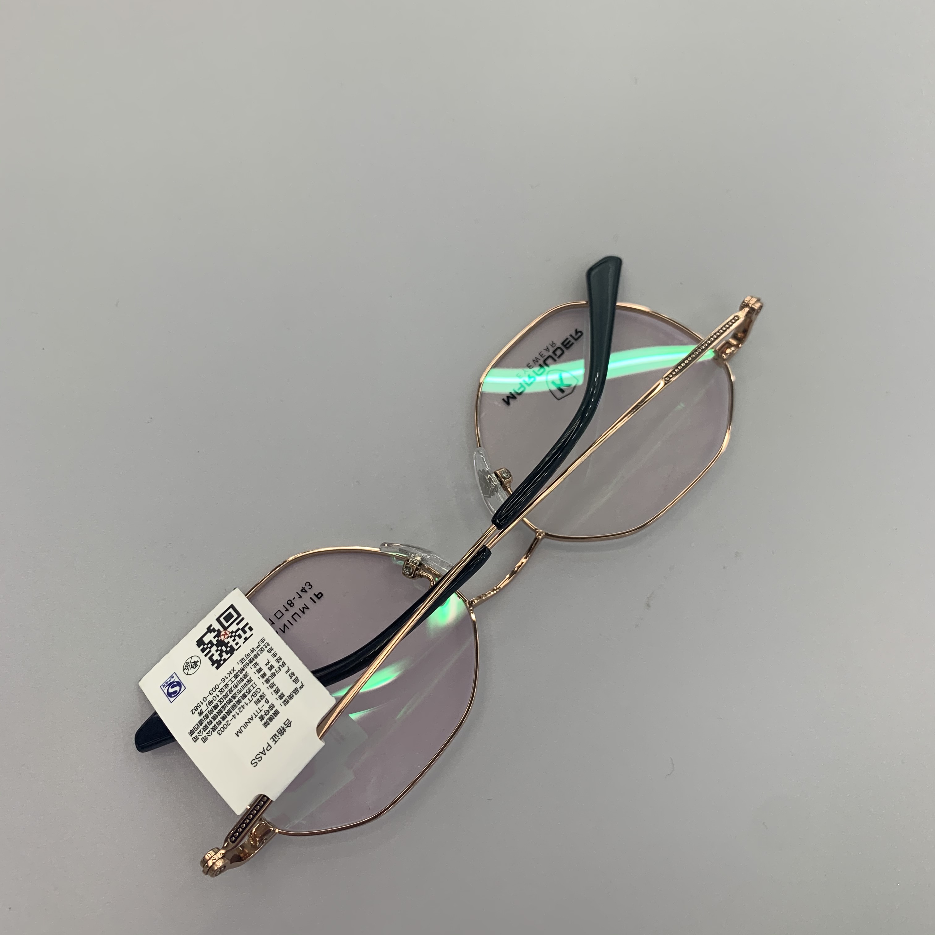 Puede ser equipado con grado ultra ligero remarea espejo óptico para hombres y mujeres anti-luz azul gafas de miopía marco con espejo gafas de miopía para mujeres versión coreana de la marea Specification image