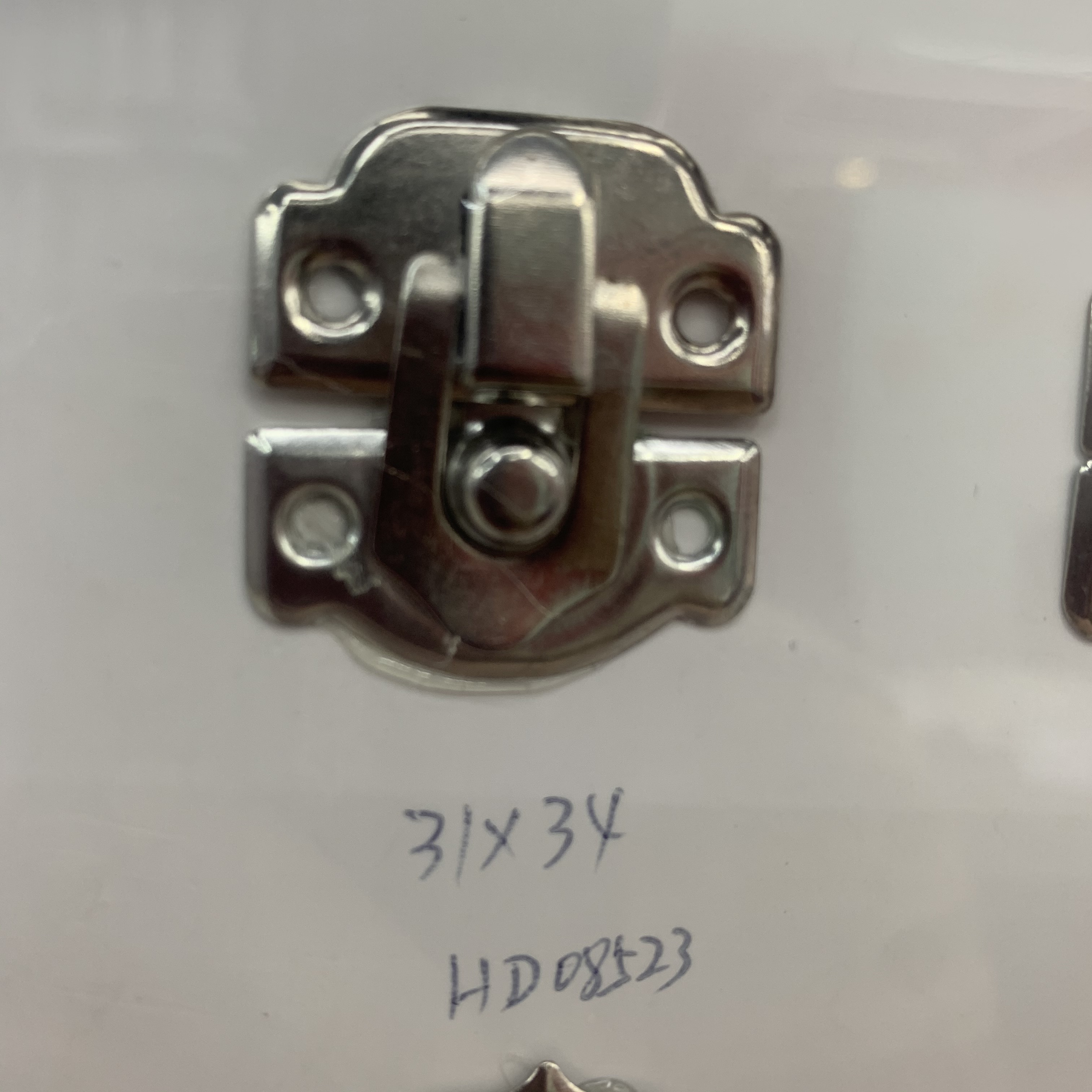 Luggage hardware accessories, women's bags, metal bag buckles, hidden buckles, lock buckles, bag locks, insert buckles, diy buttons, buckle rings are all acceptable details Picture