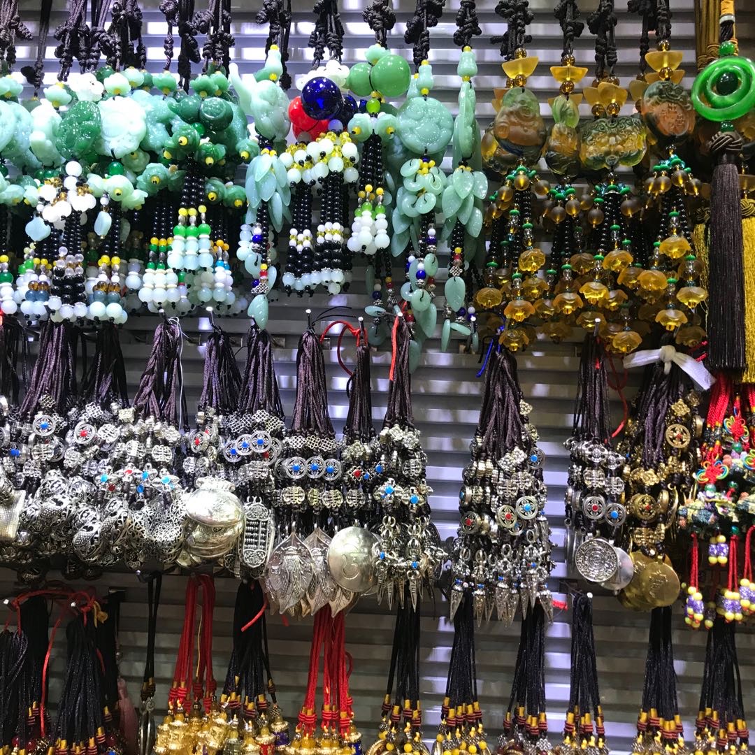 Stride into the handicraft shop describe pic - 1