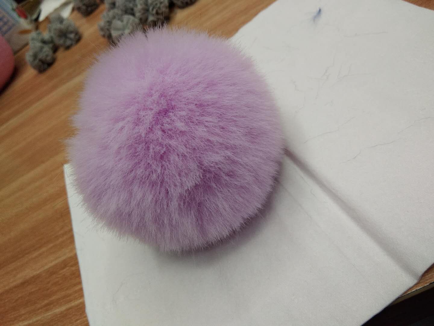 仿兔毛球衣服头饰辅料配件配饰细节图