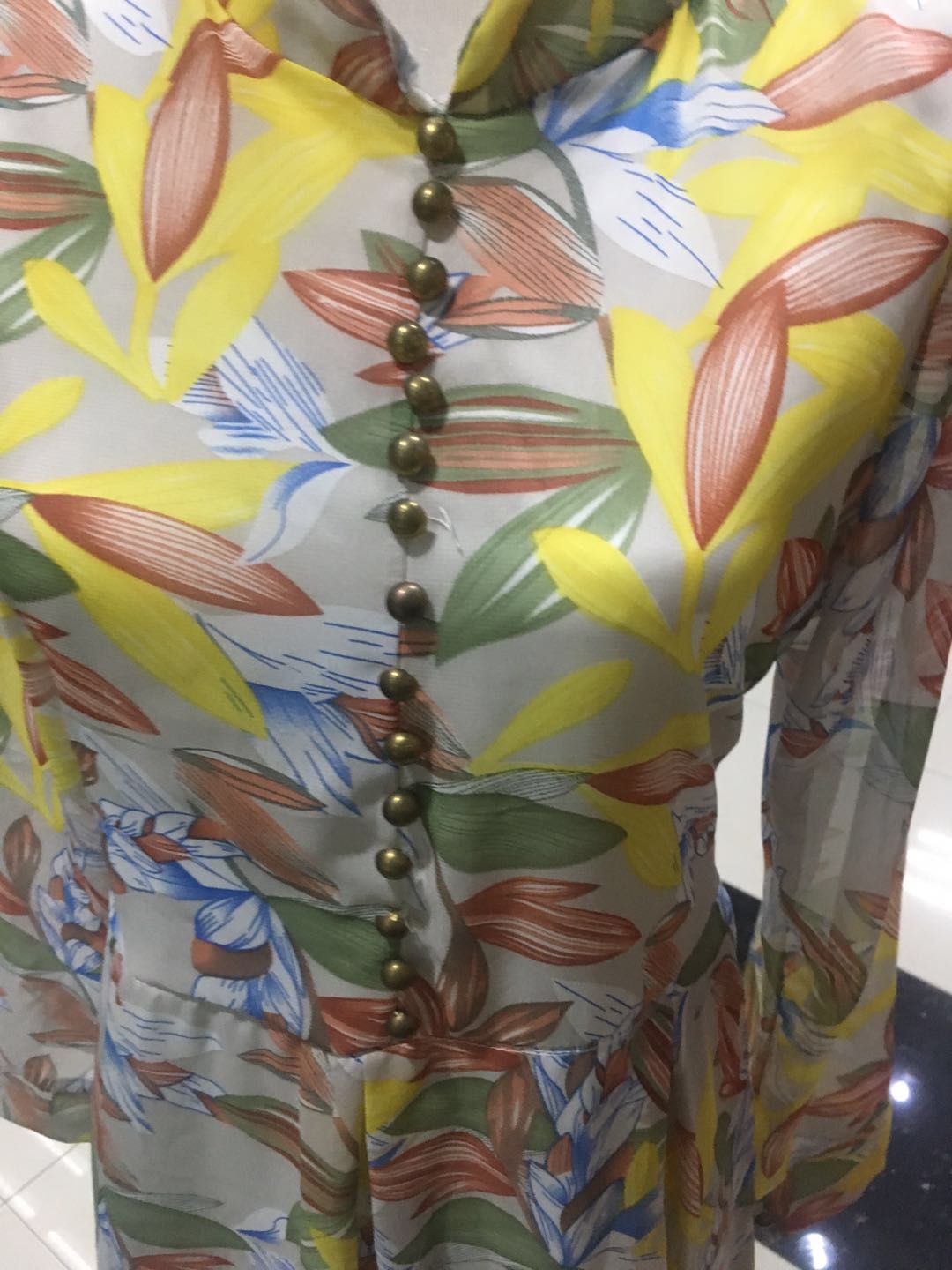 A new fashionable and trendy stand-up collar long-sleeved chiffon dress for foreign trade details Picture