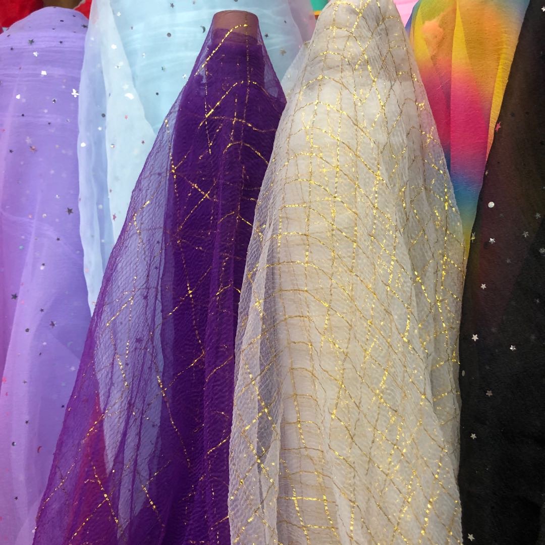 Gold thread checkered bubble yarn fabric accessories Headscarf accessories fabric factory direct sales of new season products available for wholesale and retail