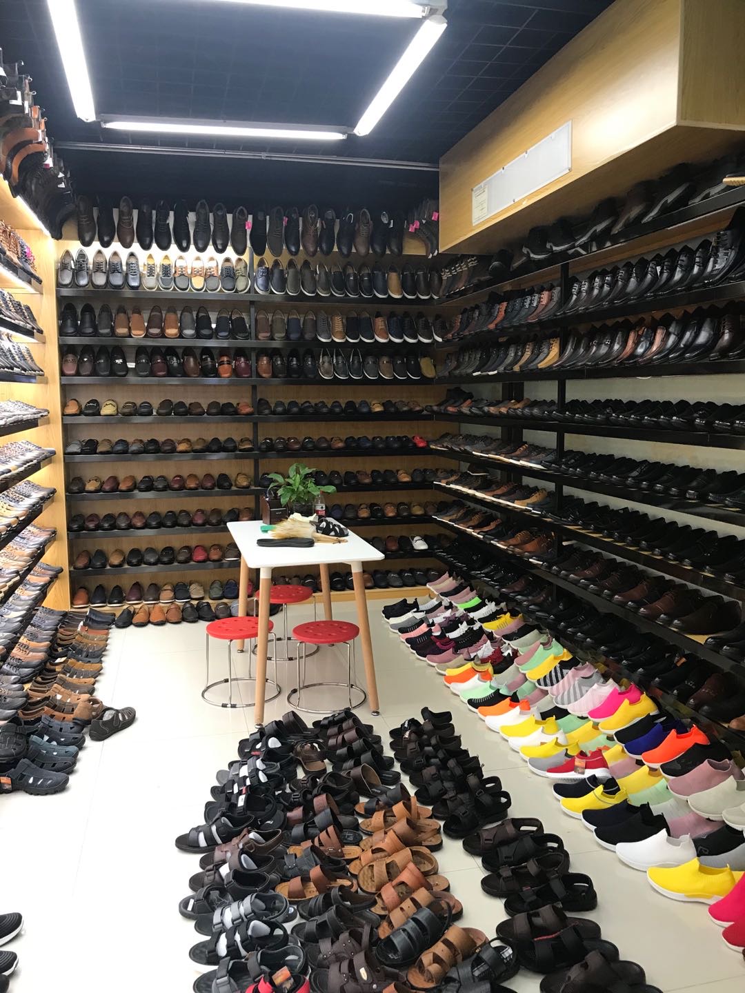Lilai Shoe Industry describe pic - 1