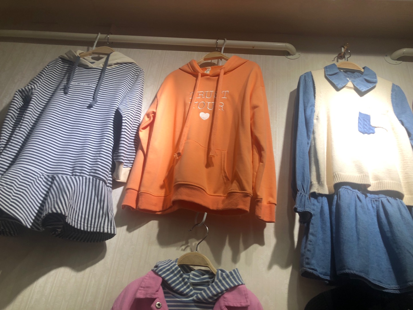 Qiaojuan Children's Clothing describe pic - 1