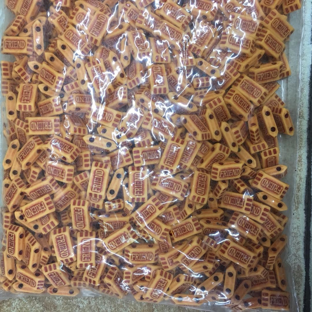 厂家直销亚克力仿木头英文字母手链配饰