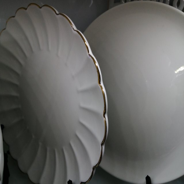 Ceramic plate ornaments with heat transfer printing Specification image