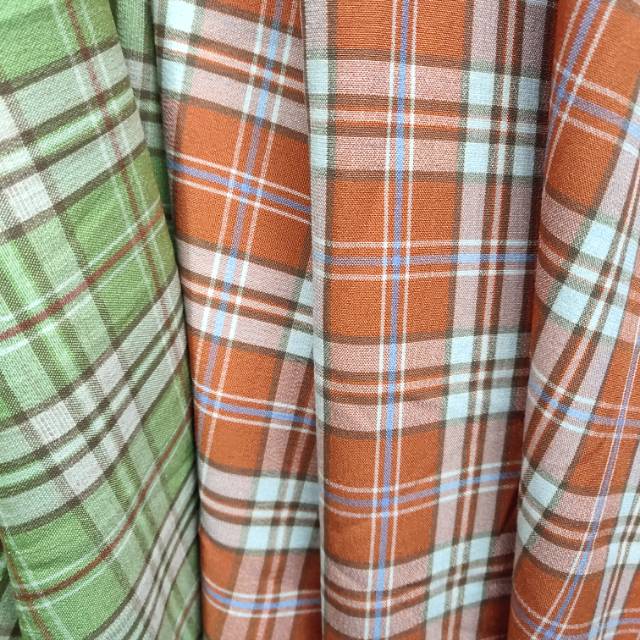 Checkered fabric TR fabric is used for clothing, accessories and handicrafts Specification image