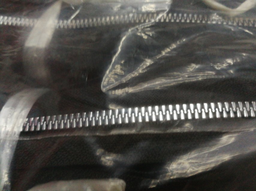 厂家直销热销新款黑色5号塑胶拉链大量现货产品图