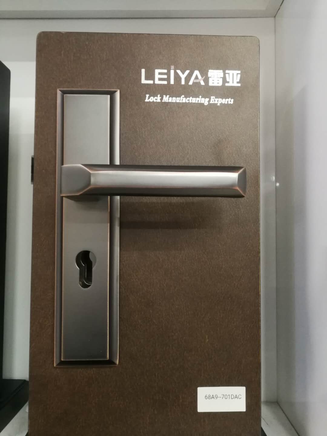 锌合金执手门锁68A9 701DAC门锁五金门锁门把锁