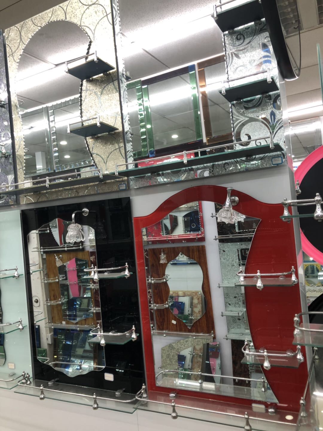 Zhejiang Yiwu Yude Mirror Factory describe pic - 2