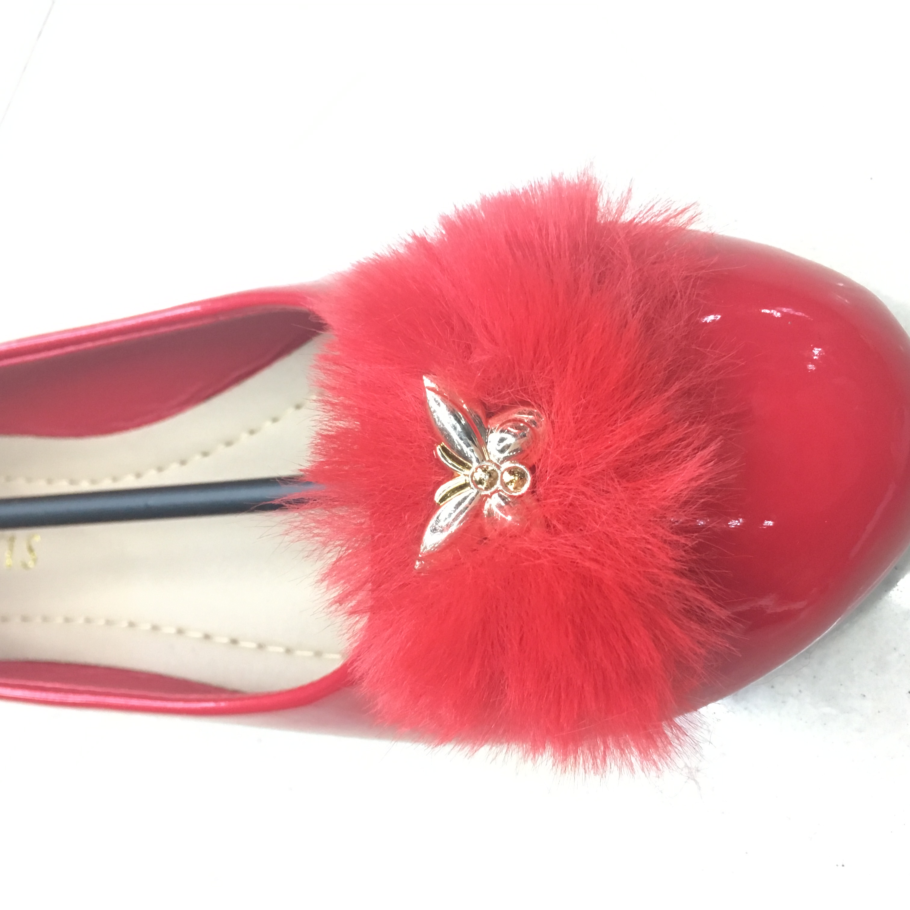 Ladies' bright red shallow-mouthed flat leather shoes imitating rabbit fur details Picture