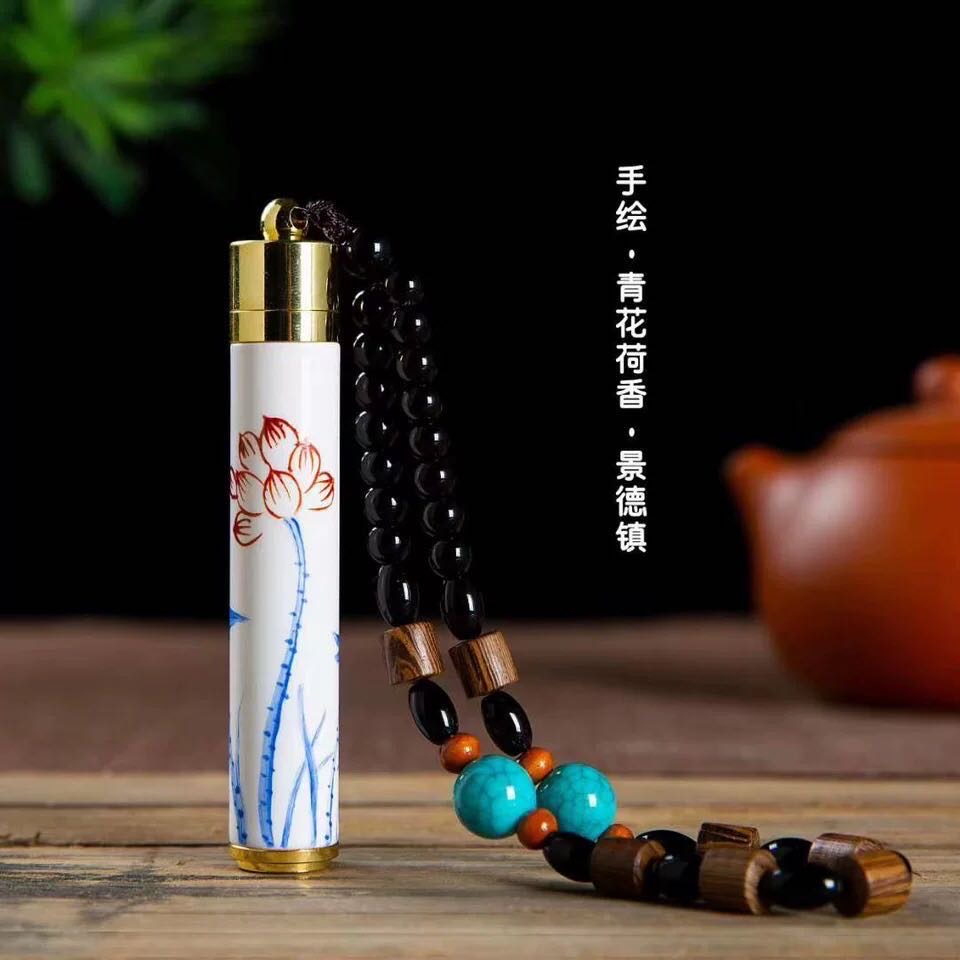 2020 Jingdezhen porcelain black science and Technology enamel colored blue and white lotus porcelain cigarette lighter male god artifact thumbnail