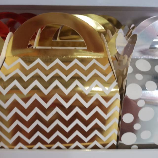 创意欧式糖果礼盒装结婚婚礼喜糖盒包装盒个性小号纸盒子空盒