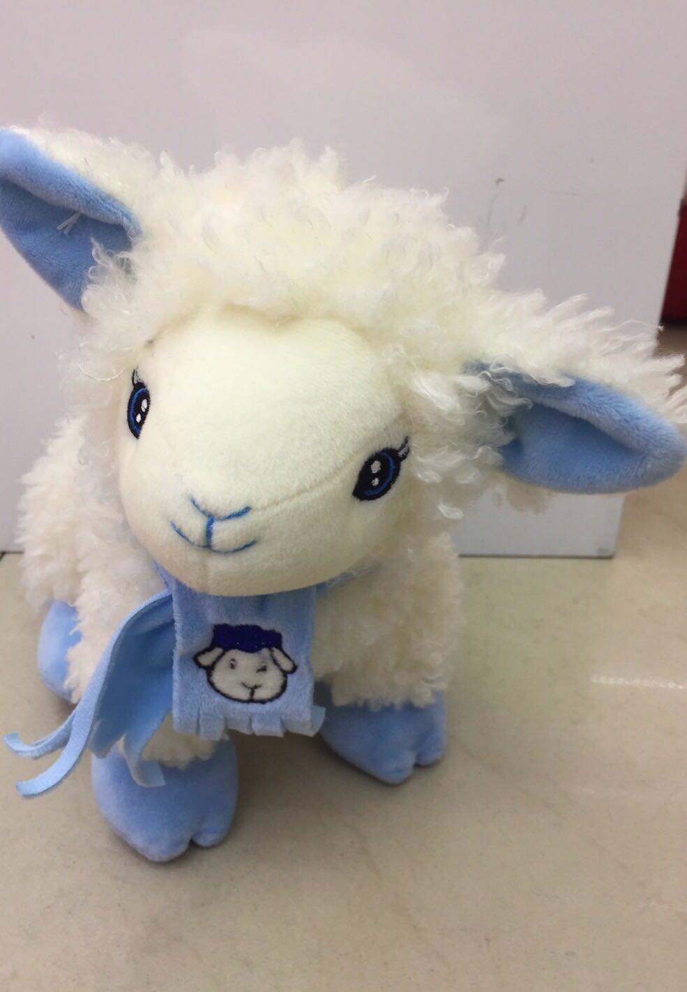 Direct sales from the manufacturer of plush little sheep dolls, cartoon figurines and cloth dolls