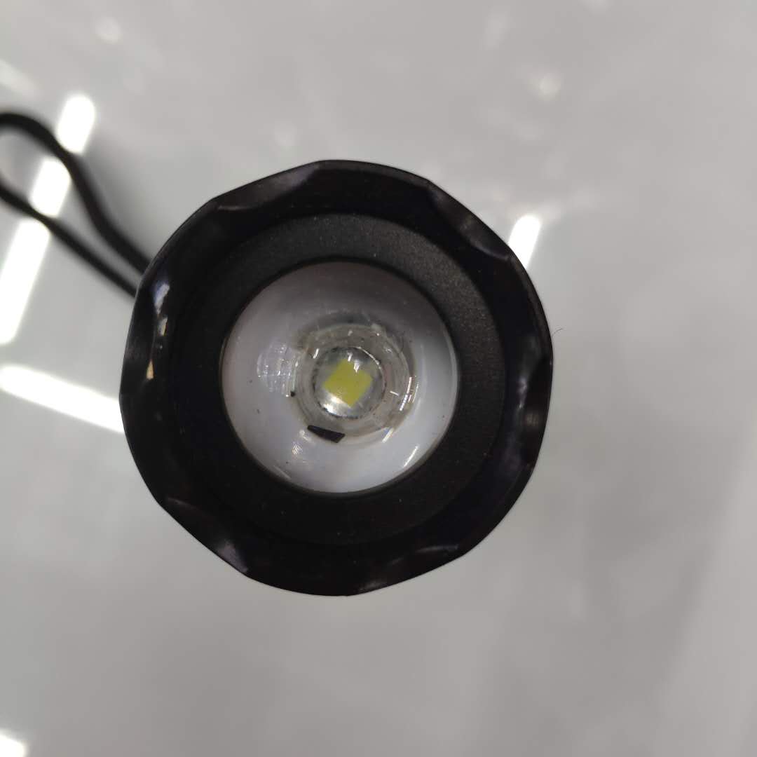 LED强光防水高亮度手电筒金属强光手电筒定制产品图