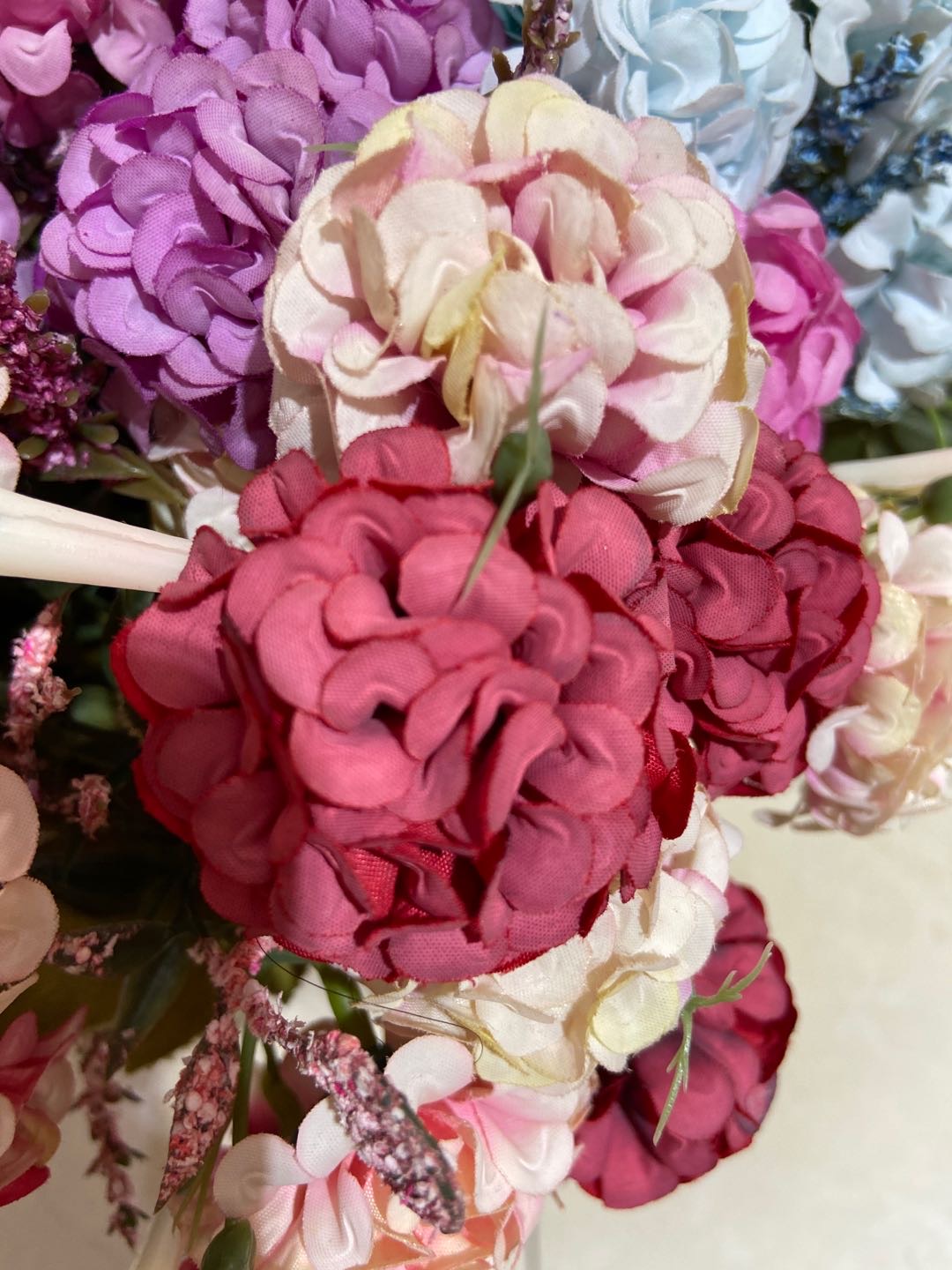 Nordic fresh and cute artificial flowers, artificial flowers, silk flowers, white fine sand, scallion balls, 10 heads of iridescent chrysanthemums Specification image