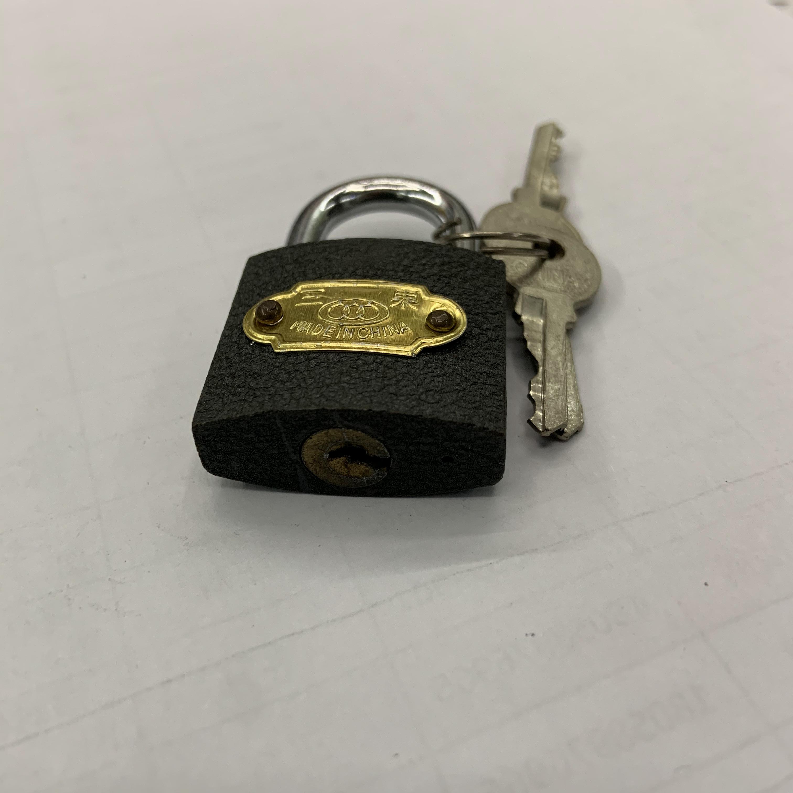 One-character gray lock, padlock, pinball lock, spray-painted padlock factory Specification image