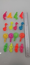 塑料玩具儿童口哨小枪哨子鳄鱼吹哨子儿童玩具