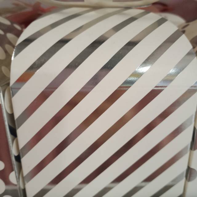 创意欧式糖果礼盒装结婚婚礼喜糖盒包装盒个性小号细节图