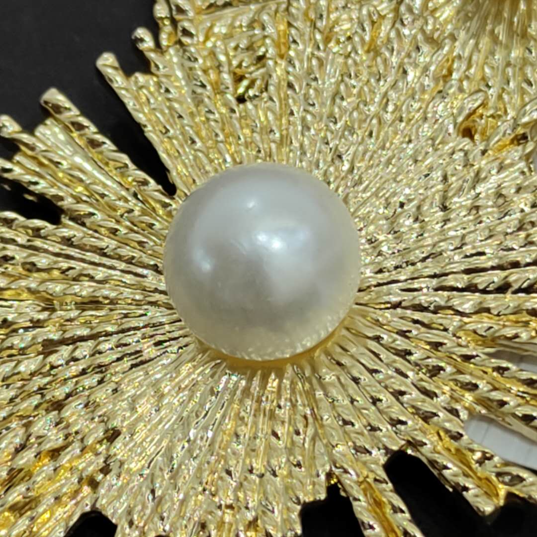 欧美潮流时尚金色配饰合金圈圈珍珠女气质耳饰细节图