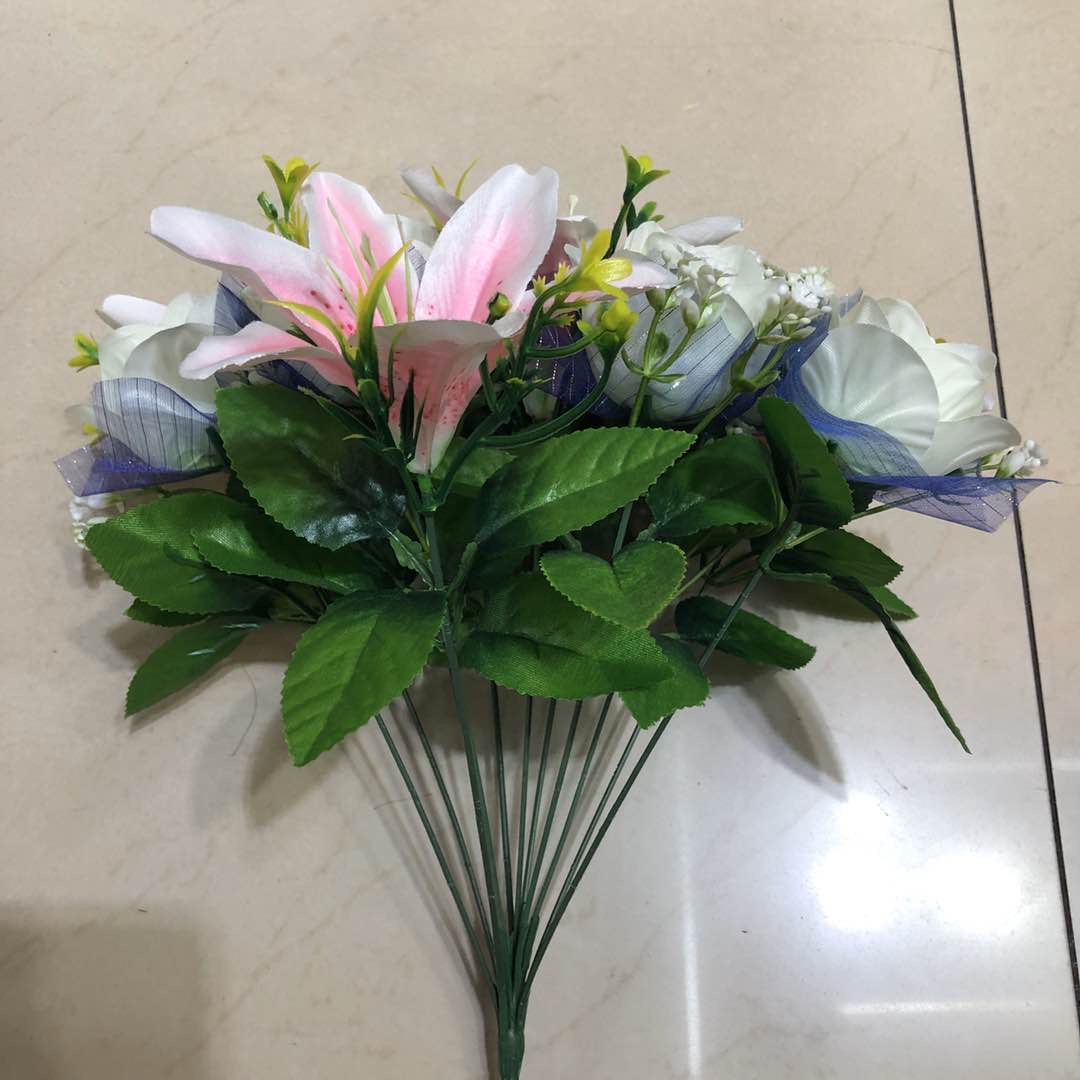仿真百合玫瑰花假花仿真花客厅摆设装饰花绢花百合玫瑰，一件500支。