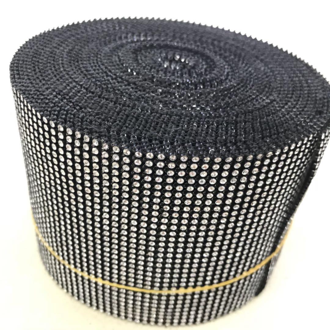 The clothing accessories are decorated with silver rhinestones and black mesh, with uniform cutting Specification image