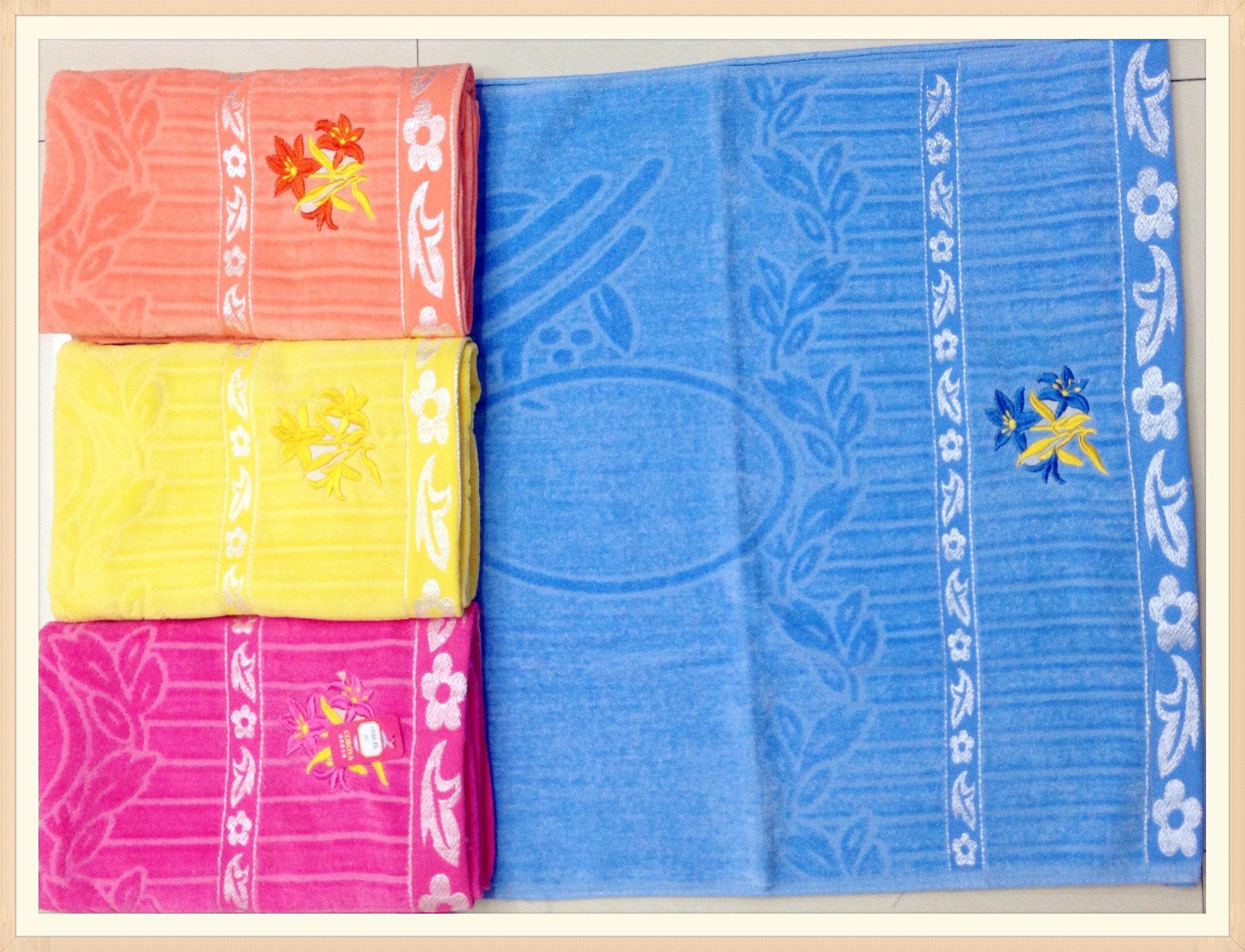 Professional silk-screen printing of bath towels, advertising printing of towels, custom-made towels, gift printing of logos details Picture