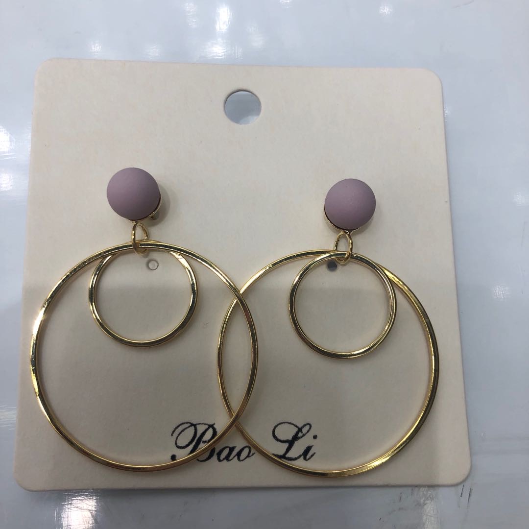 高级感耳环女2019新款潮长款气耳钉耳坠网红简约百搭耳饰品