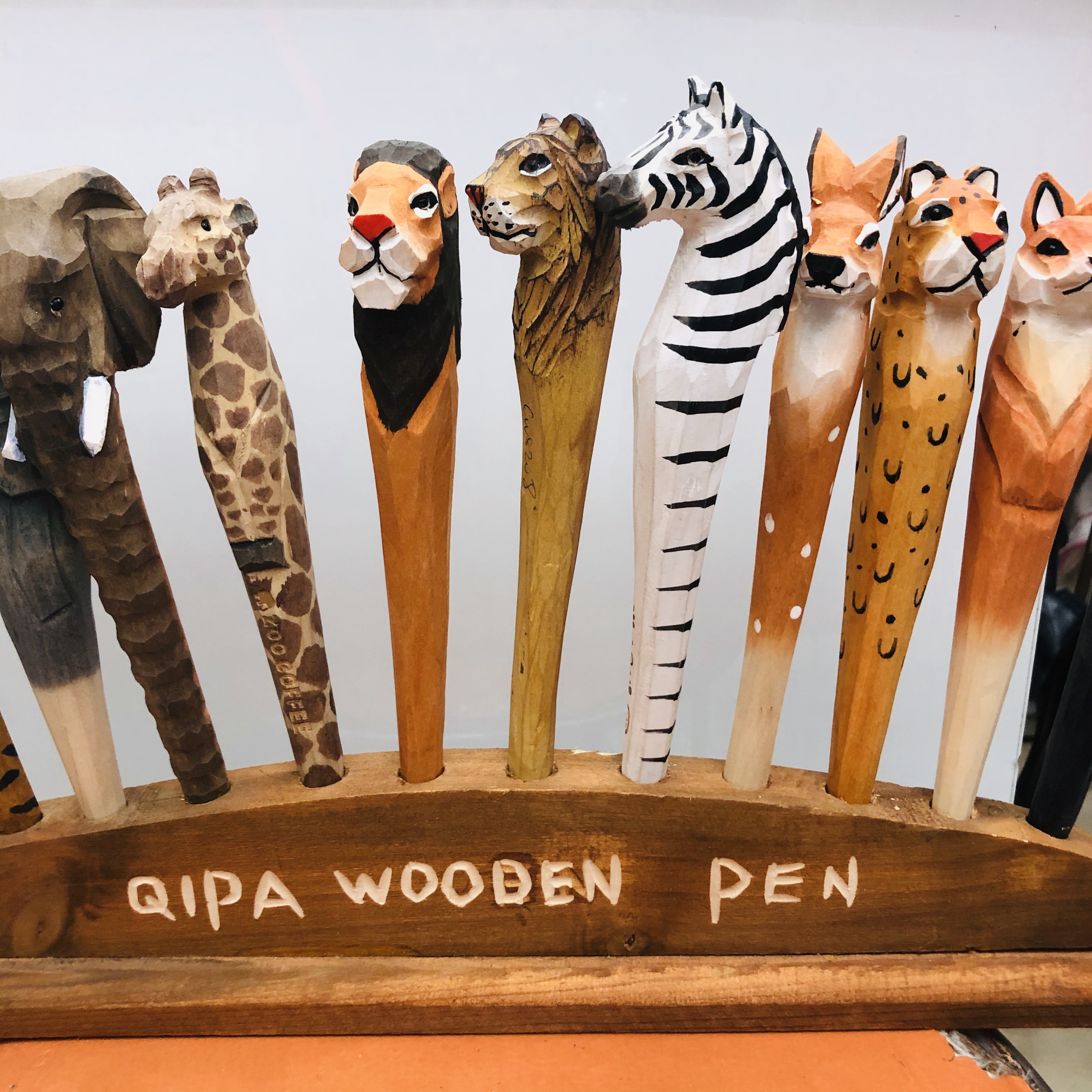 木雕笔实木动物卡通实木雕刻手工彩绘工艺笔