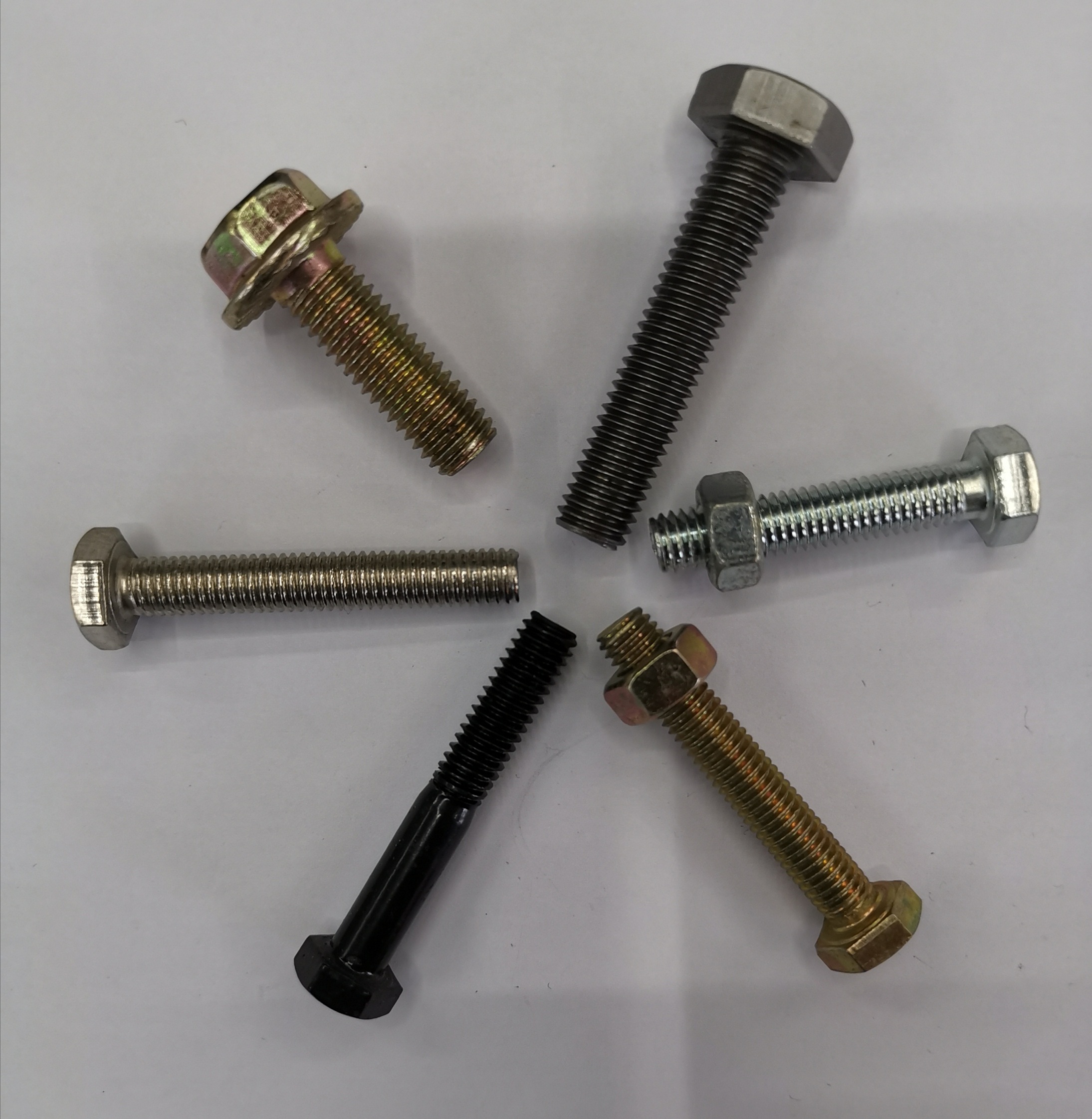 螺栓，六角螺丝，六角螺栓带螺帽，德标DIN931和DIN933图