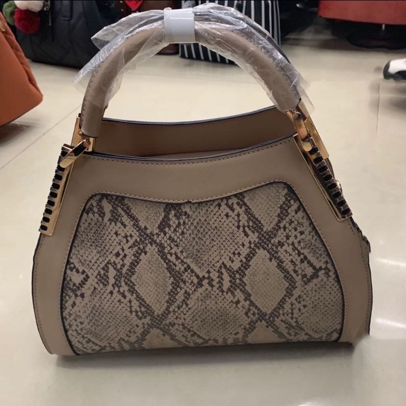 Snake skin pattern A-shaped bag leather handbag