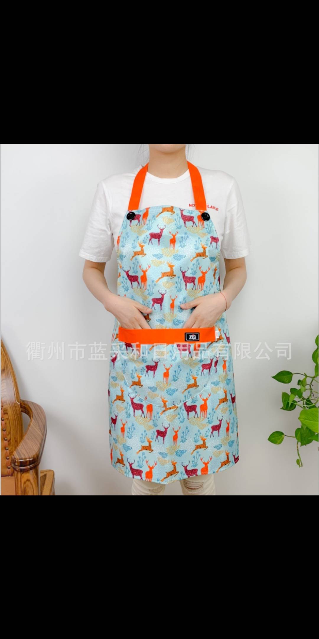 Life Blue adult elk pattern halter apron Pocket apron Fashionable men and women kitchen cooking household