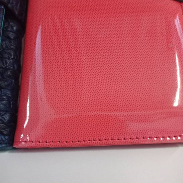 亮红色长方形光面女生零钱包细节图