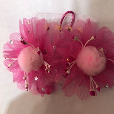 粉色可爱细纱花朵绒球发圈公主风不伤发头饰发饰。
