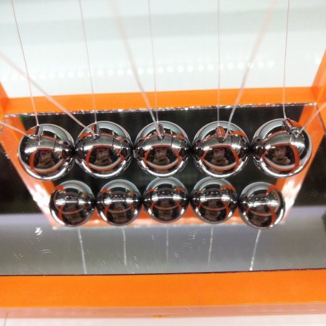 مغطية نيوتن هز البيلياردو، زخرفة منضدة صغيرة Specification image