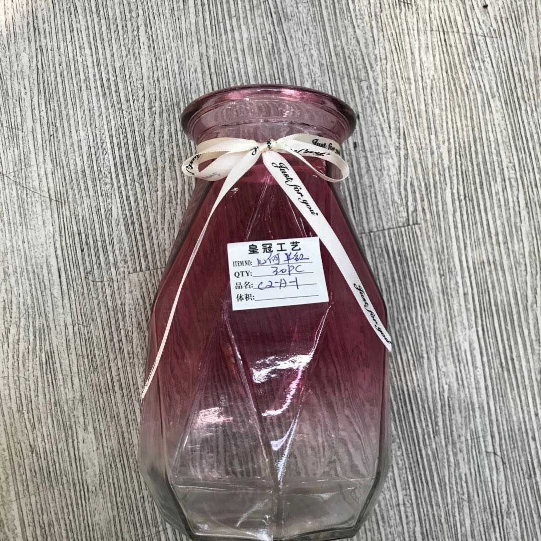 Fashionable, simple and geometric vase furniture for living room decoration