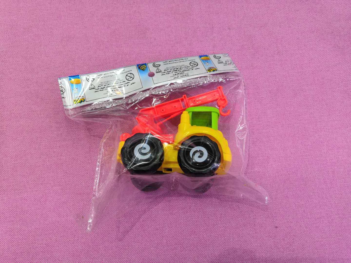 8.5*8.5cm niños plástico control remoto excavadora simulación de juguetes excavadora gancho carro de ingeniería carro de juguete para niños Specification image