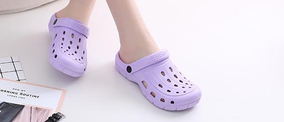 Wholesale 2020 new summer men's anti-slip beach clogs, outdoor rafting garden shoes and flip-flops details Picture